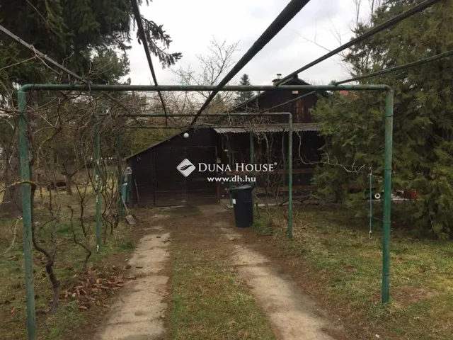 Eladó üdülő és hétvégi ház Pócsmegyer 24 nm