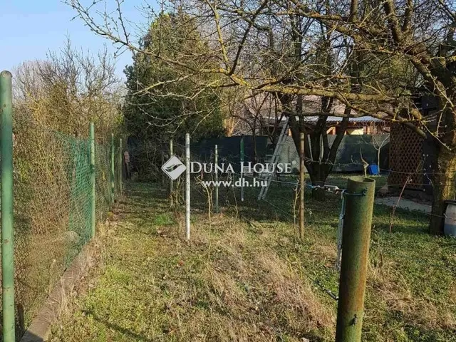 Eladó üdülő és hétvégi ház Pócsmegyer 24 nm