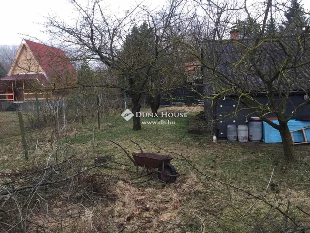 Eladó üdülő és hétvégi ház Pócsmegyer 24 nm