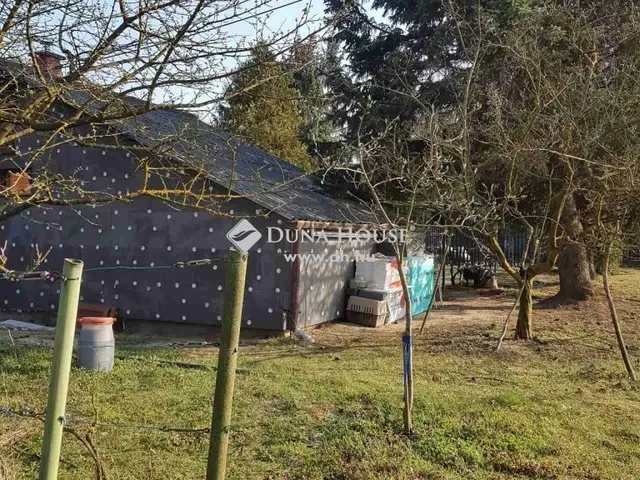 Eladó nyaraló Pócsmegyer 24 nm