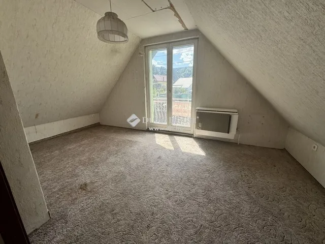 Eladó ház Leányfalu 249 nm