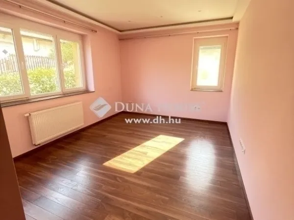 Eladó ház Budapest II. kerület 280 nm