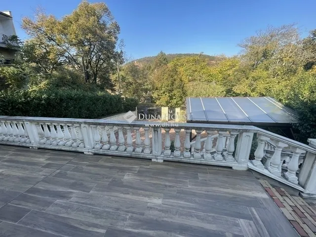 Eladó ház Budapest II. kerület 280 nm