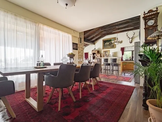 Eladó ház Szentendre 325 nm