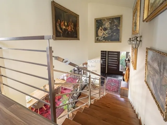 Eladó ház Szentendre 325 nm