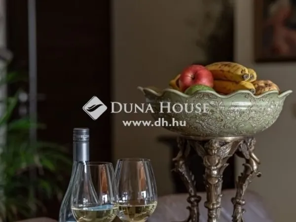 Eladó ház Szentendre 325 nm