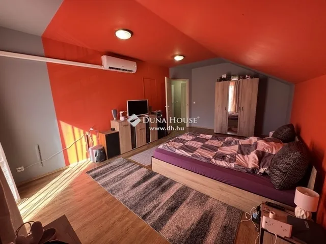 Eladó ház Pócsmegyer 146 nm