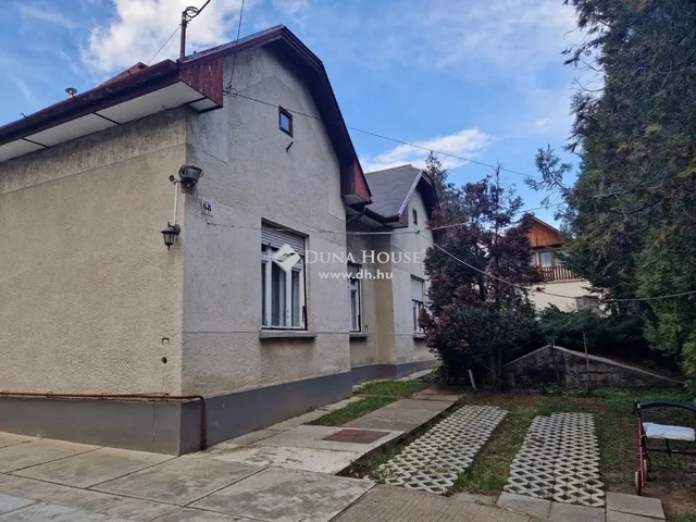 Eladó ház Budapest XVI. kerület 175 nm