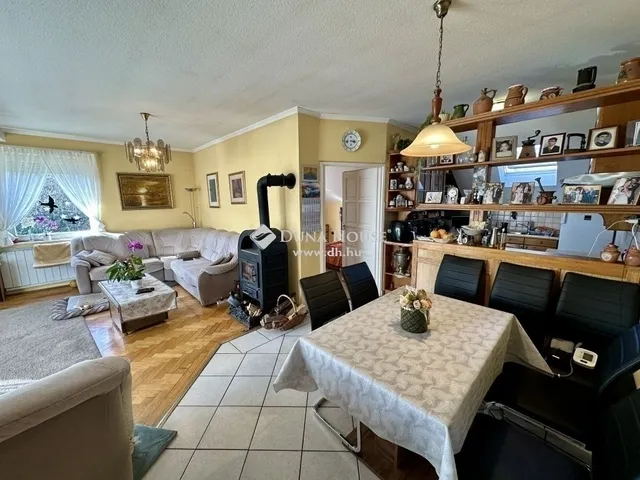 Eladó ház Szentendre 210 nm