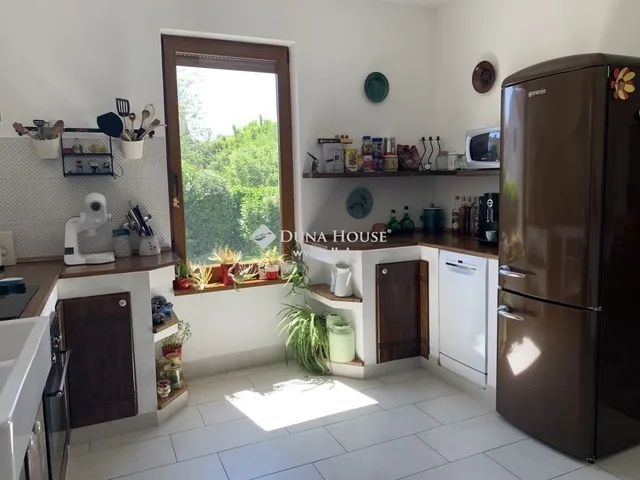 Eladó ház Szentendre 292 nm