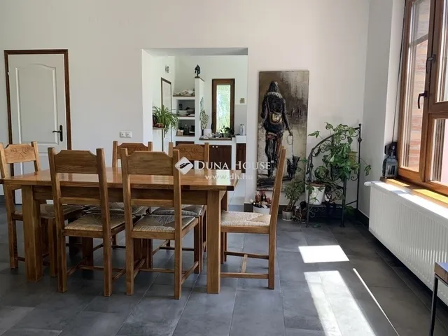 Eladó ház Szentendre 292 nm
