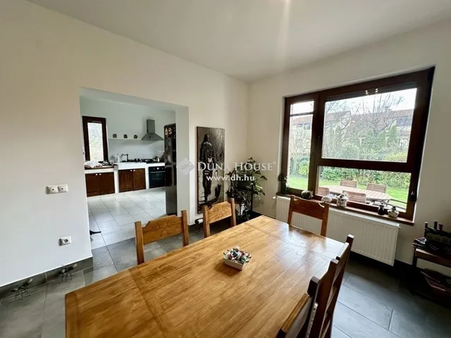 Eladó ház Szentendre 292 nm