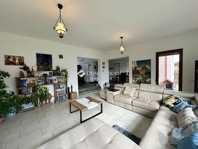 Eladó ház Szentendre 292 nm