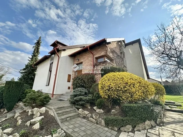 Eladó ház Szentendre 292 nm