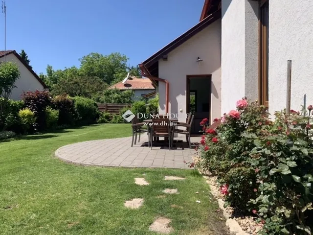 Eladó ház Szentendre 292 nm