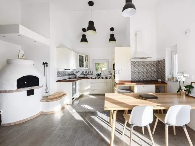 Eladó ház Szentendre 135 nm