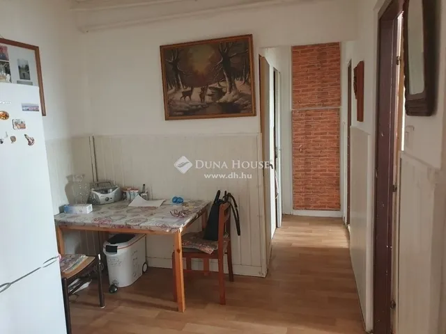Eladó lakás Budapest III. kerület 57 nm