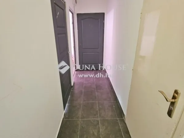 Eladó ház Üllő 158 nm