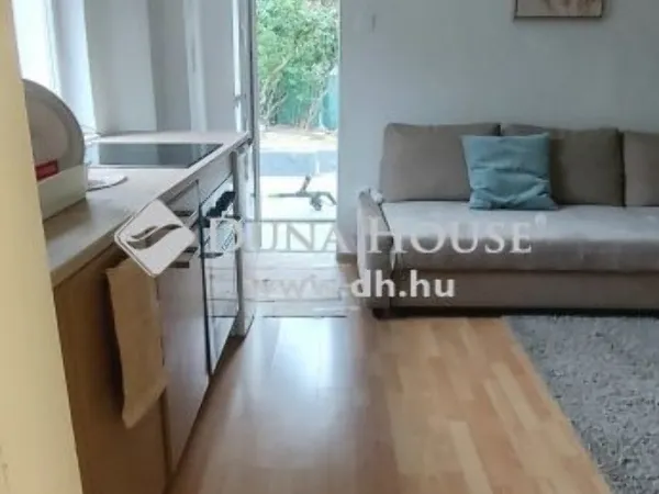 Eladó ház Szentendre 26 nm