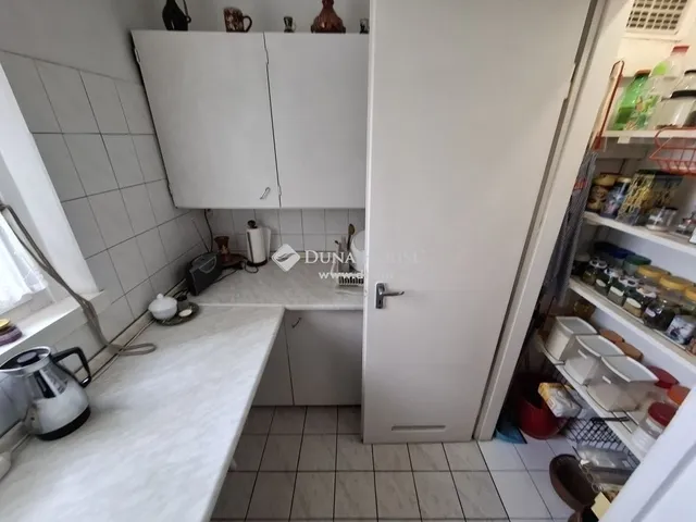 Eladó lakás Budapest III. kerület 69 nm