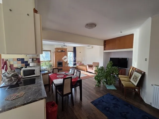 Eladó ház Leányfalu 210 nm