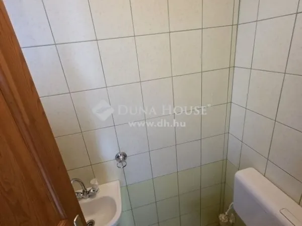 Eladó ház Leányfalu 210 nm