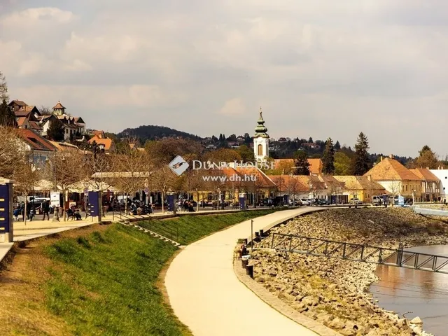 Eladó ház Szentendre 218 nm