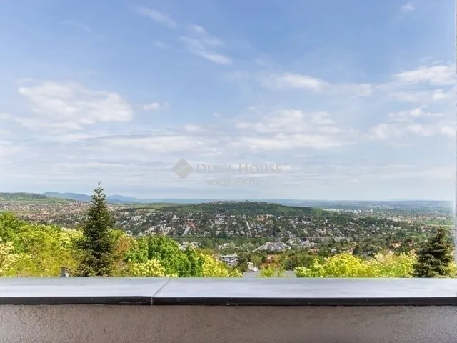 Eladó ház Budapest III. kerület 270 nm
