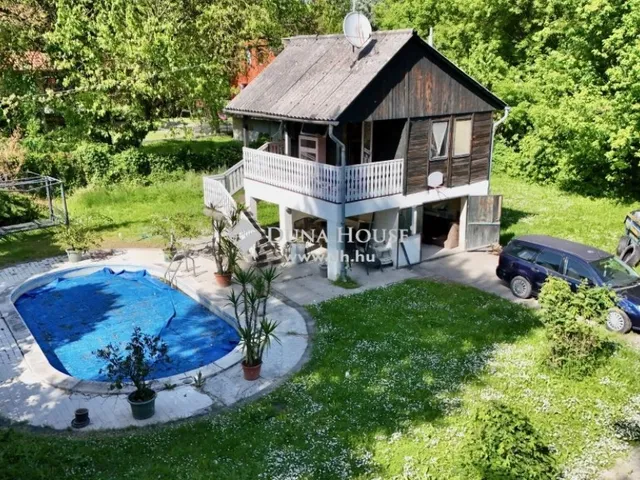 Eladó telek Szentendre 1063 nm