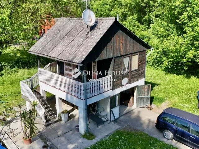 Eladó telek Szentendre 1063 nm
