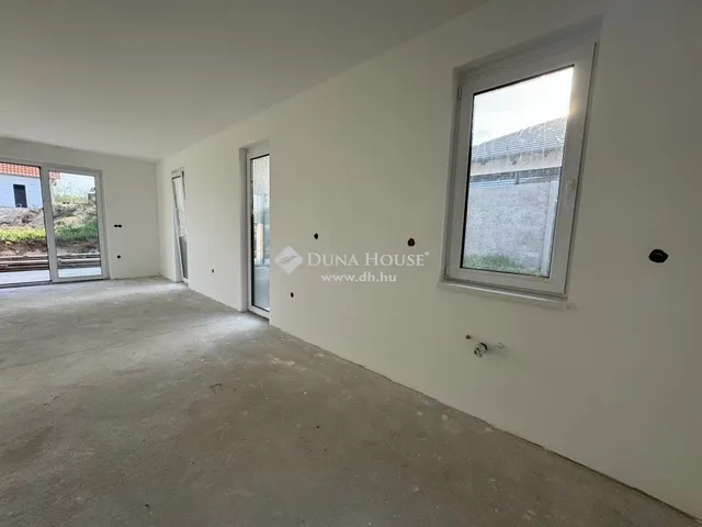 Eladó ház Nagytarcsa 110 nm