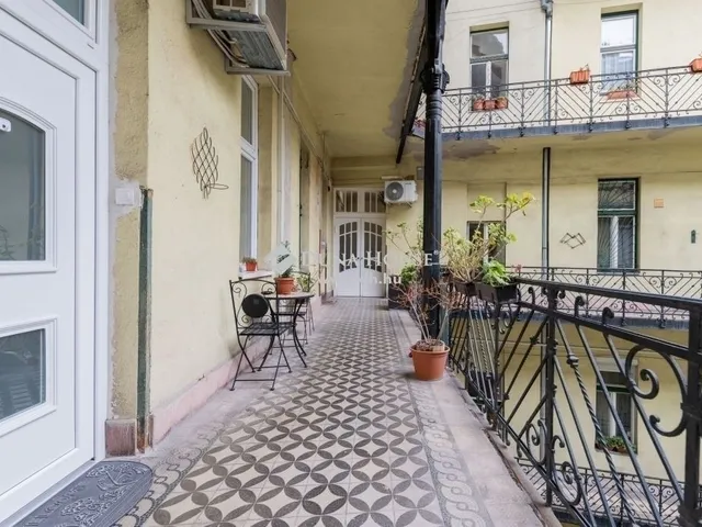 Eladó lakás Budapest II. kerület 148 nm