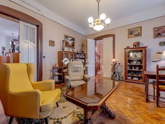 Eladó lakás Budapest II. kerület 148 nm