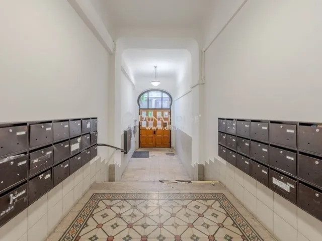 Eladó lakás Budapest II. kerület 148 nm