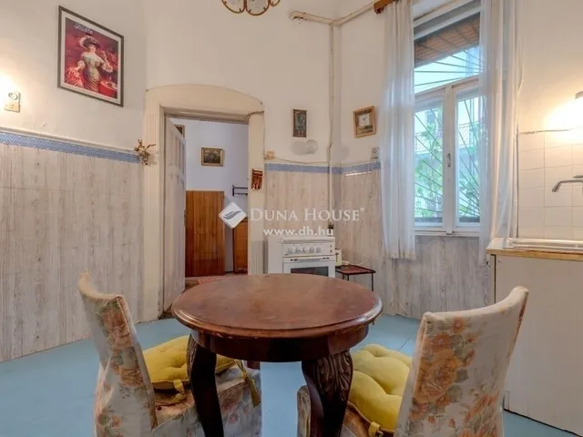 Eladó lakás Budapest II. kerület 148 nm