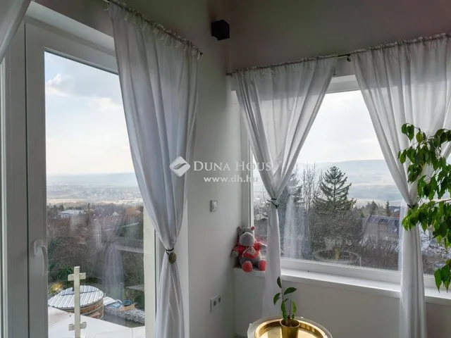 Eladó ház Szentendre 259 nm