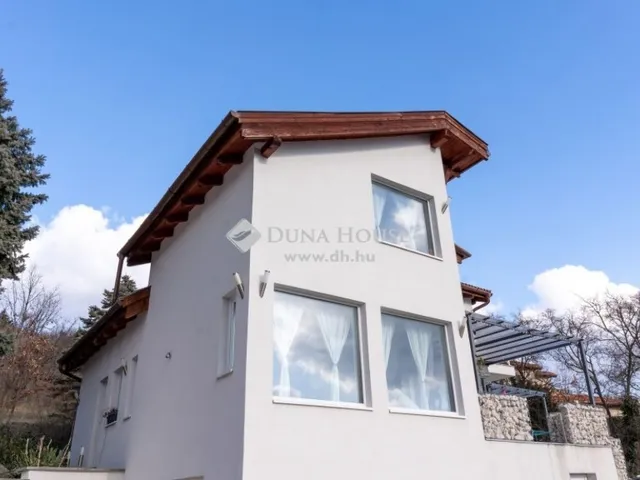 Eladó ház Szentendre 259 nm
