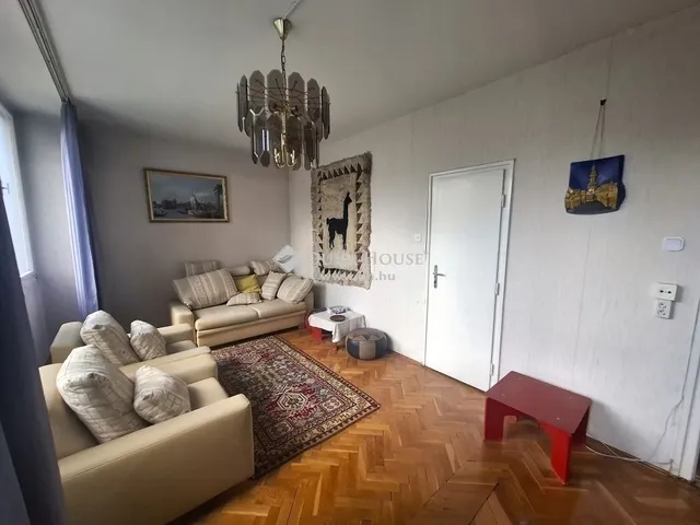 Eladó lakás Budapest II. kerület 70 nm