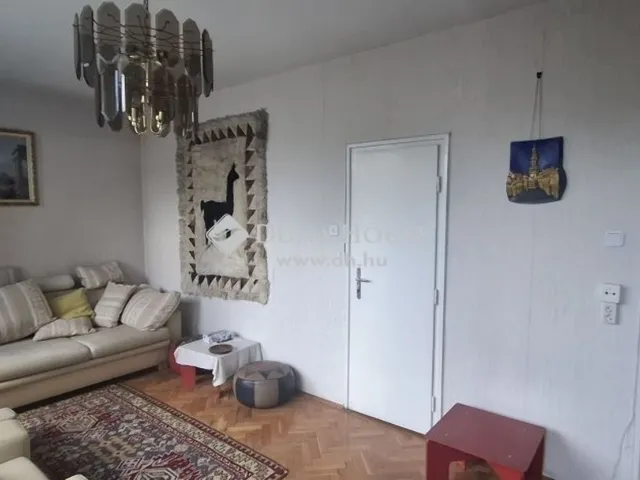 Eladó lakás Budapest II. kerület 70 nm