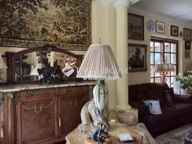 Eladó ház Leányfalu 250 nm