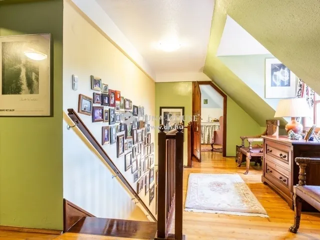 Eladó ház Leányfalu 250 nm