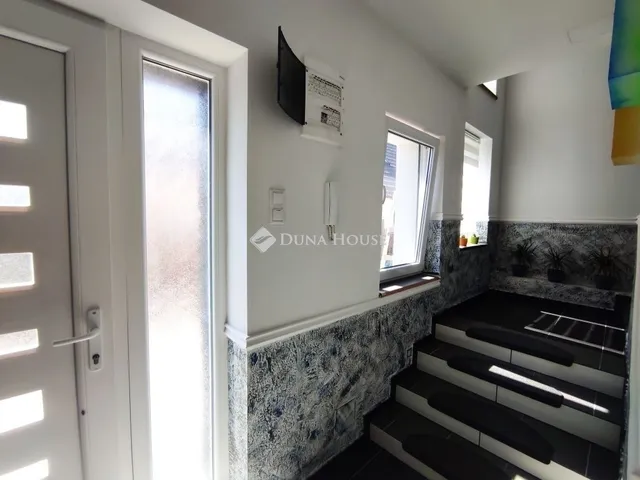 Eladó ház Mogyoród 180 nm