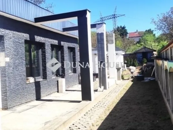 Eladó ház Mogyoród 180 nm