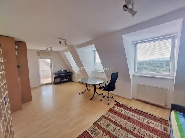 Eladó ház Szentendre 240 nm