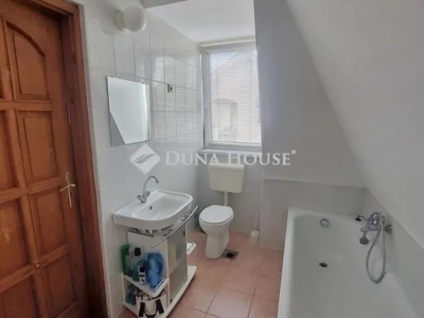 Eladó ház Szentendre 240 nm