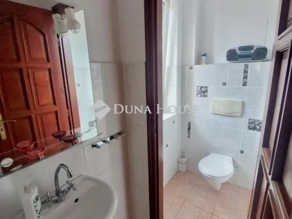 Eladó ház Szentendre 240 nm