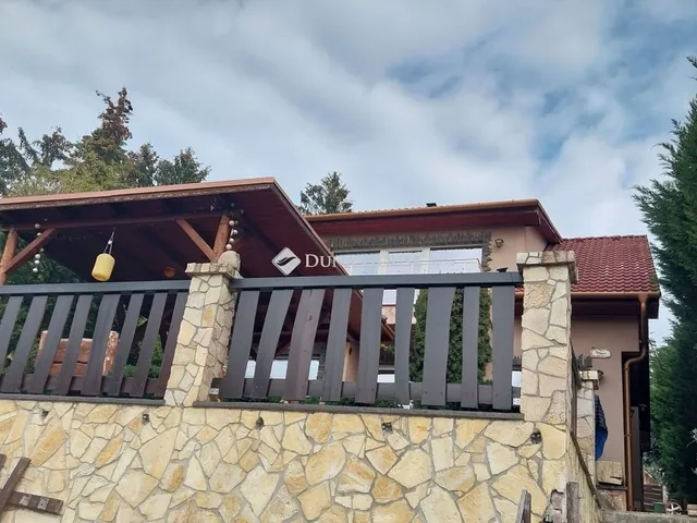 Eladó ház Szentendre 215 nm