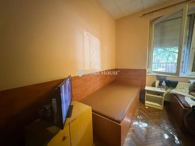 Eladó ház Budapest XV. kerület 275 nm