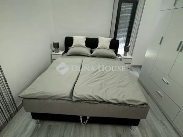 Eladó ház Pócsmegyer 84 nm