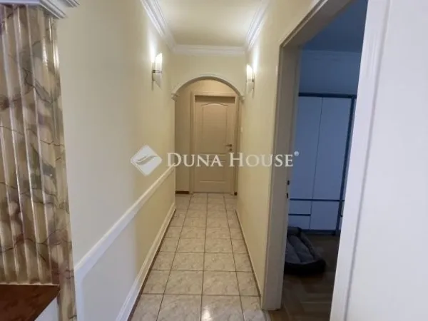 Eladó ház Budapest XV. kerület 400 nm